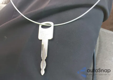 1997 Ford Crown Victoria Lx из США, поврежденный, VIN 2FALP74W4VX179691